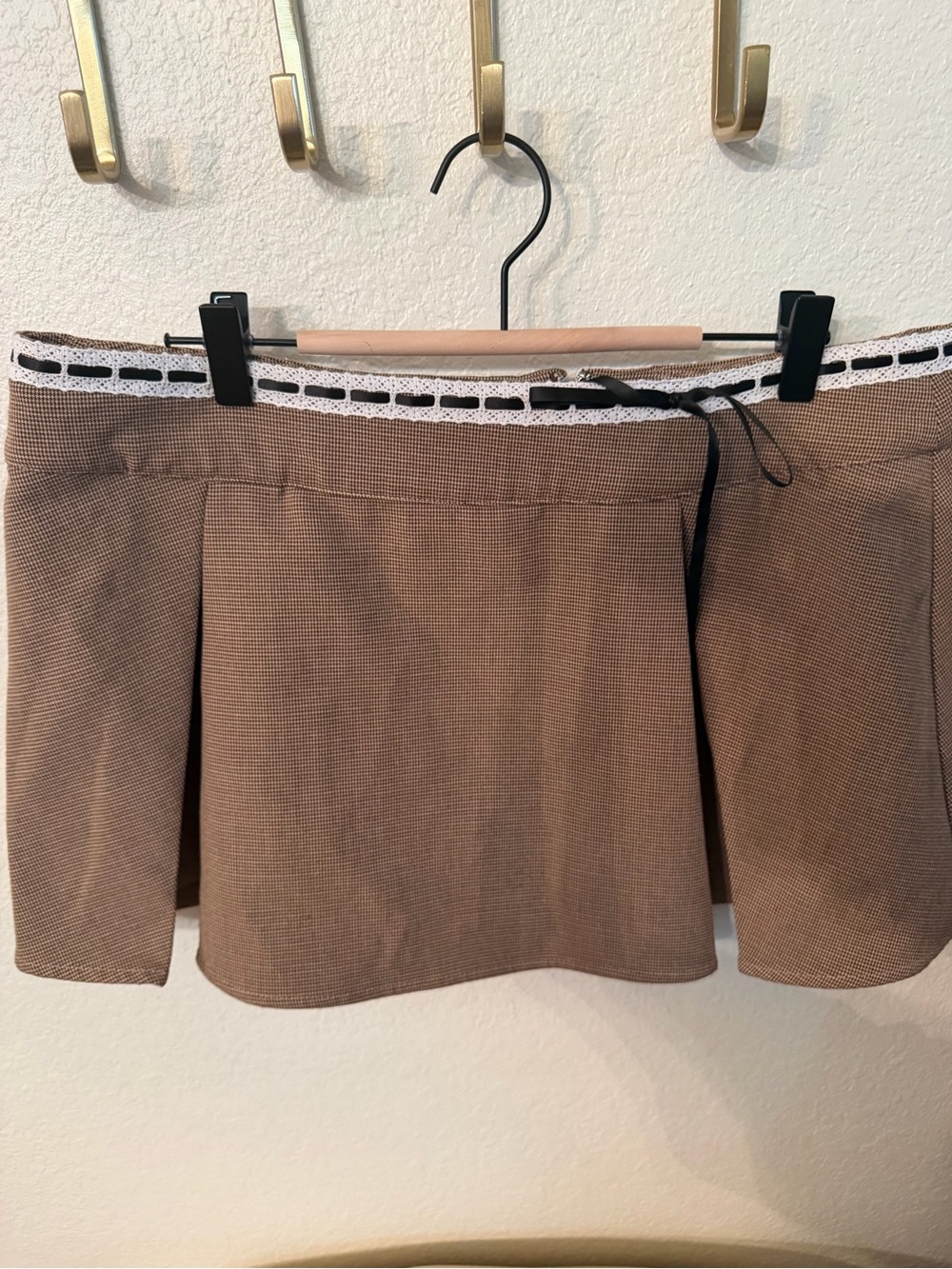 Vintage Houndstooth Skort with Contrast Waist Trim